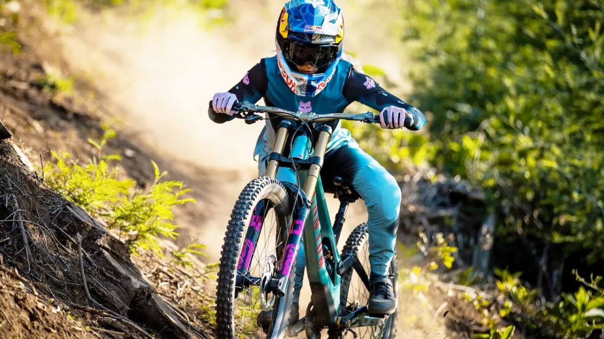 Watch: Tahnee Seagrave Tears Up Lousa