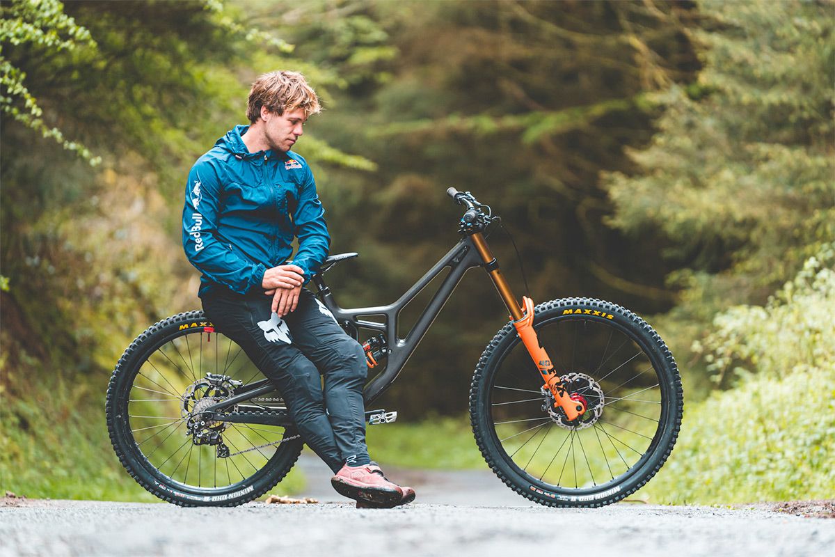 Watch: This is Home - Laurie Greenland