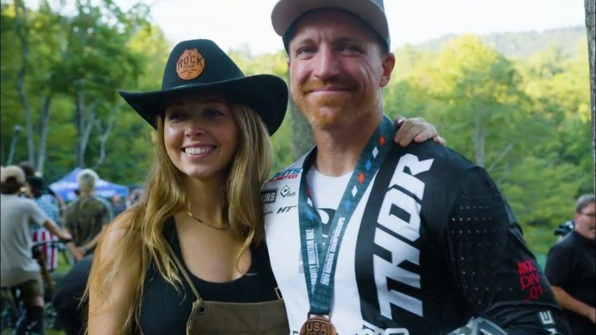 Watch: Aaron Gwin's First Race Back in a Year - US National Champs