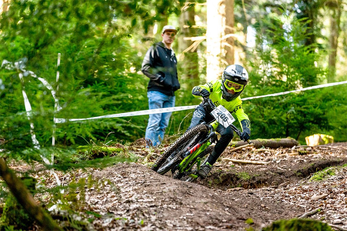 Winter DH racing is back is at the Forest of Dean!