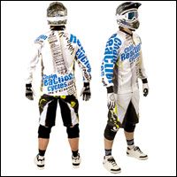 Chain Reaction Cycles.com/Intense team kit - Second Image