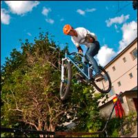 Martin Soederstroem signs with rasoulution's management - Second Image