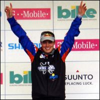 Tracy Moseley makes it 3 in the UCI World Cup Downhill Willingen, Germany