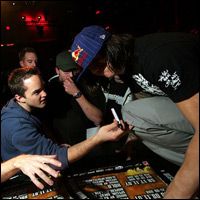 Hundreds of fans celebrated the NWD8 "Smack Down" premiere in Cologne - Second Image