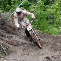 Syndicate's Minnaar and Peat 2nd and 3rd at UCI Downhill, Bromont
