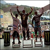 Hill wins Canadian Open Downhill at Crankworx 08