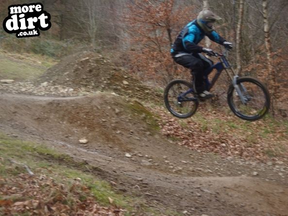 Y Mynydd Downhill - Cwmcarn