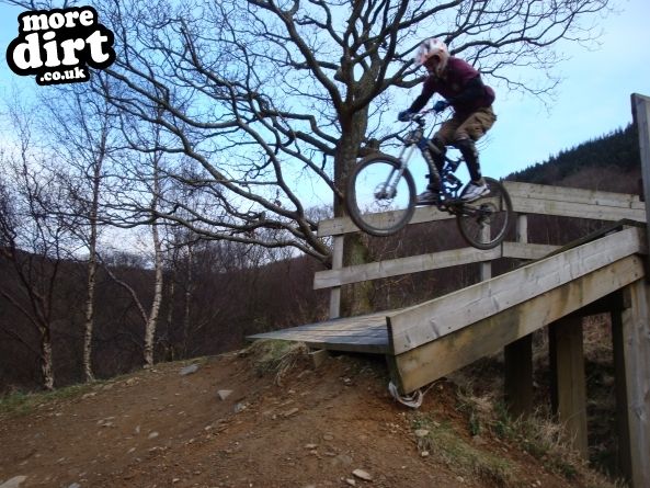 Y Mynydd Downhill - Cwmcarn