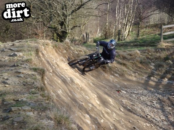 Y Mynydd Downhill - Cwmcarn