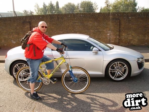 Early full sus kona.1996. Unfortunately car is not