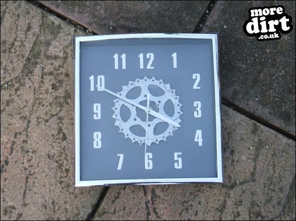 I WANTED A CLOCK FOR MY SHED, FOUND AN OLD BROWN C