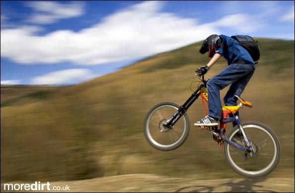 Y Mynydd Downhill - Cwmcarn
