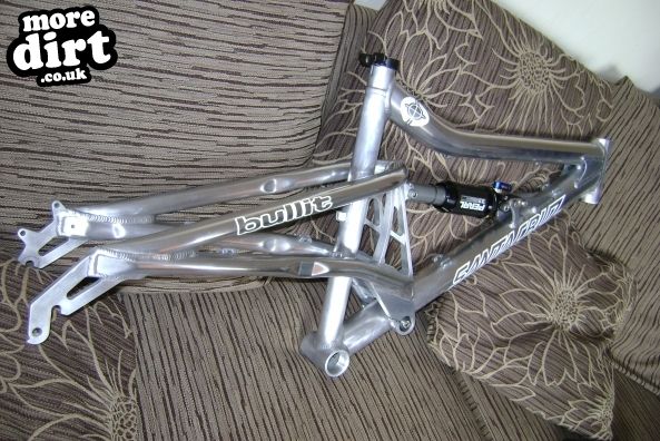 my new shiney buliit, decided to got with the poli