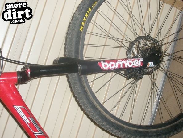 My new 09 Marzocchi Bomber 44TST2 