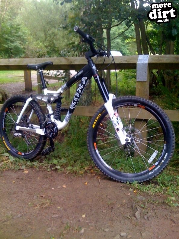 Danny Hart’s Descend Bike Park