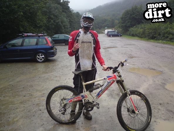 Y Mynydd Downhill - Cwmcarn