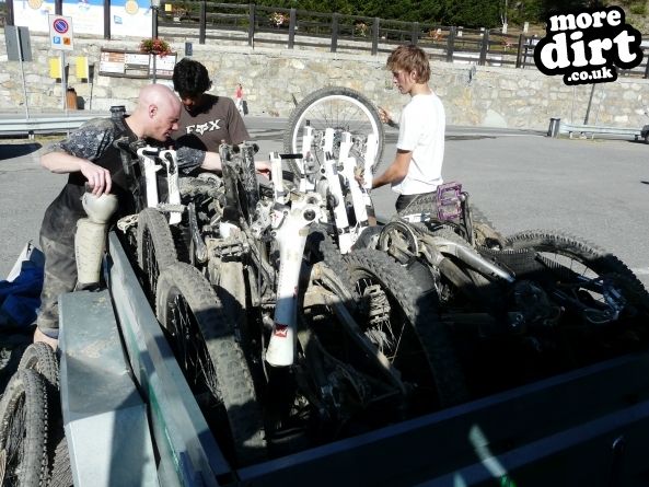packing up after a day trip to Pila from Morzine,a