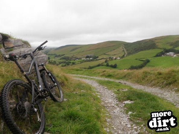 Summit Trail - Nant yr Arian