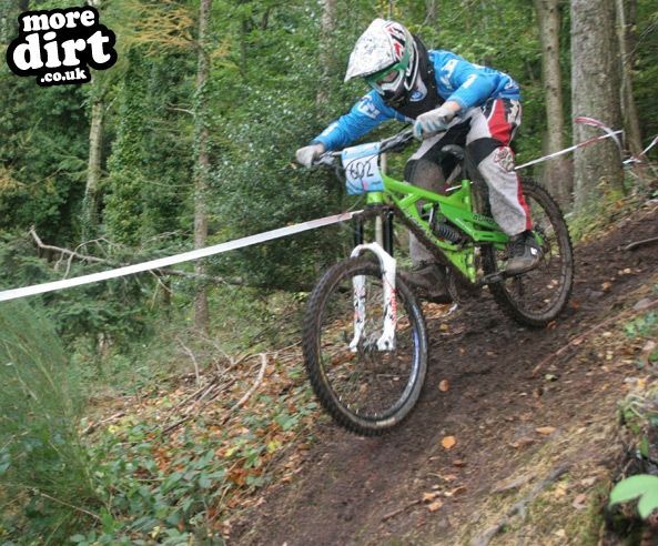 Kustom Bikes Winter Series 09 Round 1 - Avill Ball