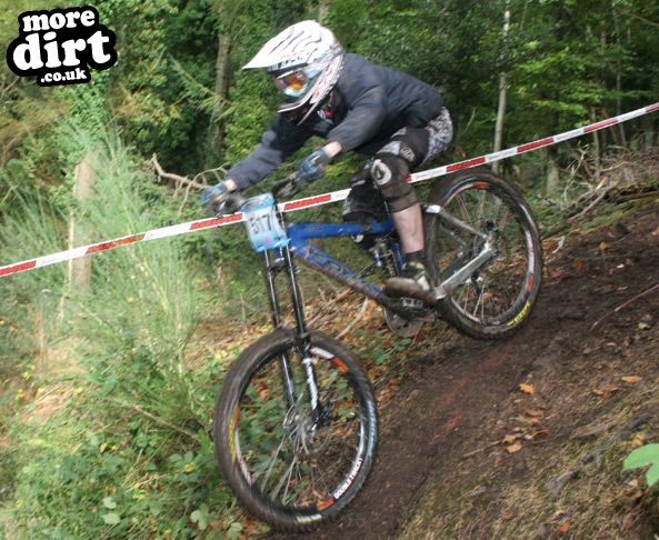 Kustom Bikes Winter Series 09 Round 1 - Avill Ball