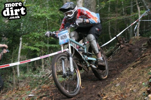 Kustom Bikes Winter Series 09 Round 1 - Avill Ball