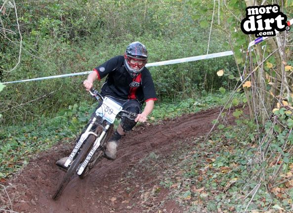 Kustom BIkes Winter Series 09 Round 1 - Avill Ball