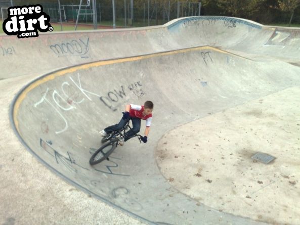 me at spytty skate park