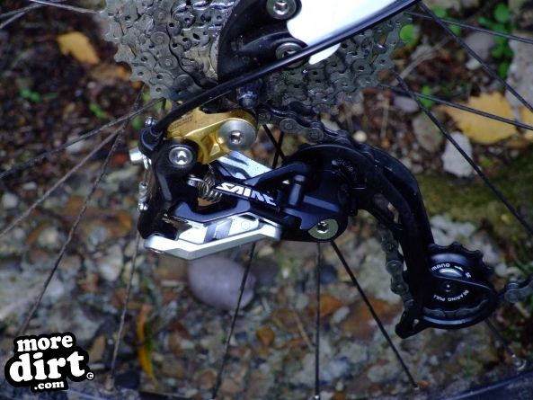 More shiny kit goes on.
This rear mech offers a f