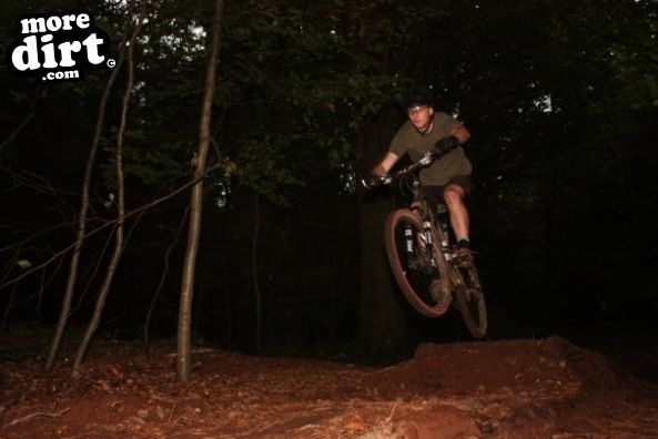 Woodbury Common Trails