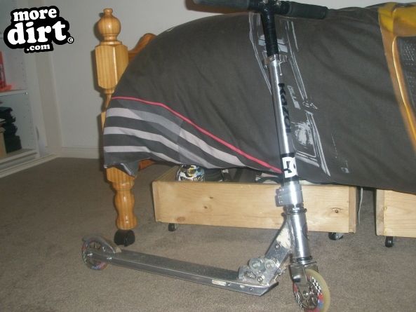 My other ride ;)

o Hyper Stripe Wheels
o Bones