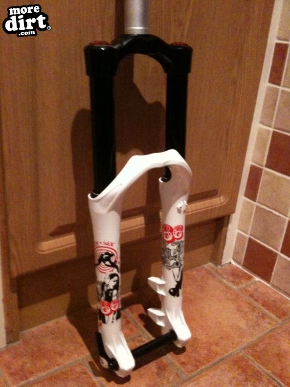 Marzocchi 66 RCV with brand new, unused uppers for