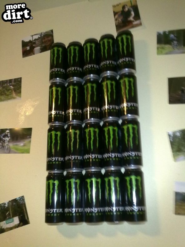 MONSTER WALL!