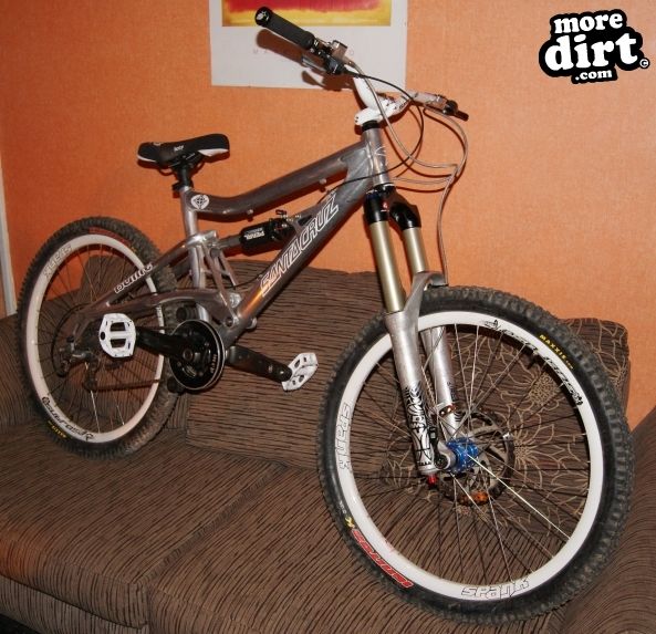 My finished bullit looking awesome, just waiting f