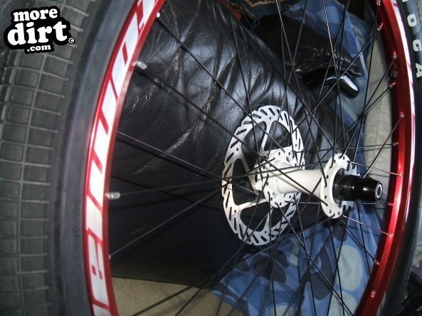 Atomlab 36hole rim laced with atomlab tri butted s