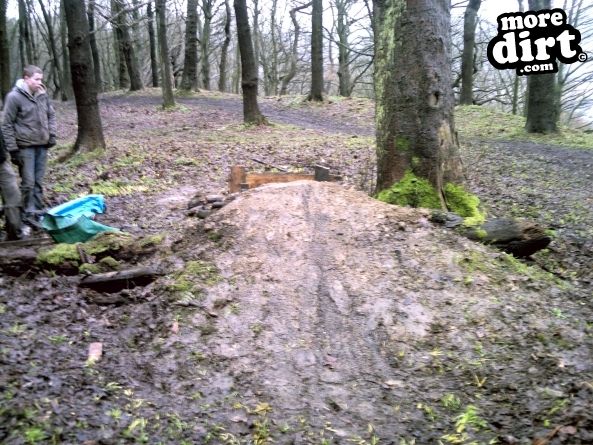 Elland Park Wood Mountain Bike Trails