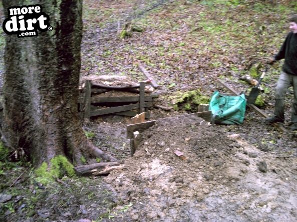 Elland Park Wood Mountain Bike Trails