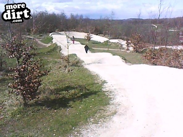 Rushcliffe Country Park 4X Track