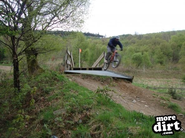 Y Mynydd Downhill - Cwmcarn