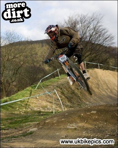 Y Mynydd Downhill - Cwmcarn