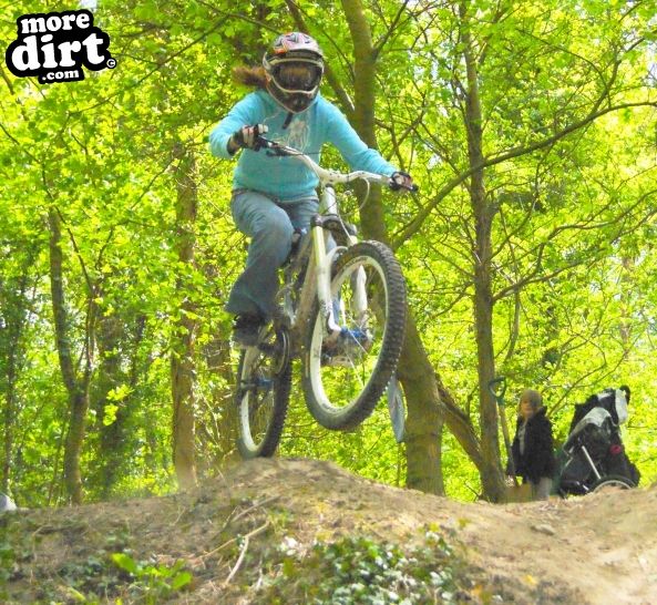 Me hitting the kick superwol built for me. 