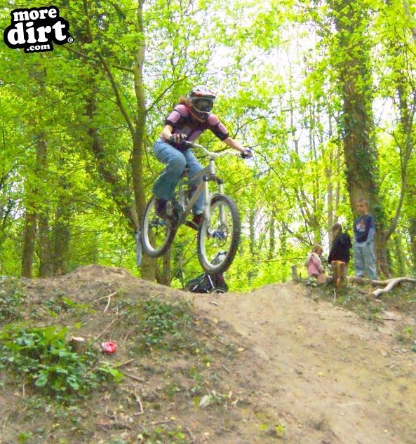 Me hitting the kick superwol built for me. 