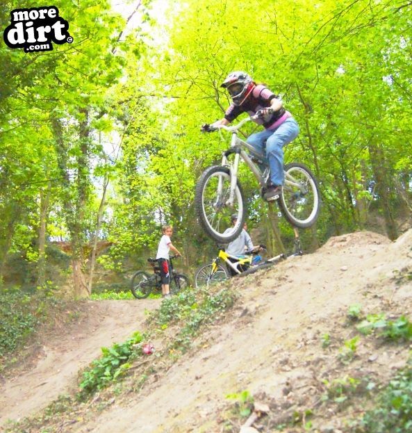 Me hitting the kick superwol built for me. 