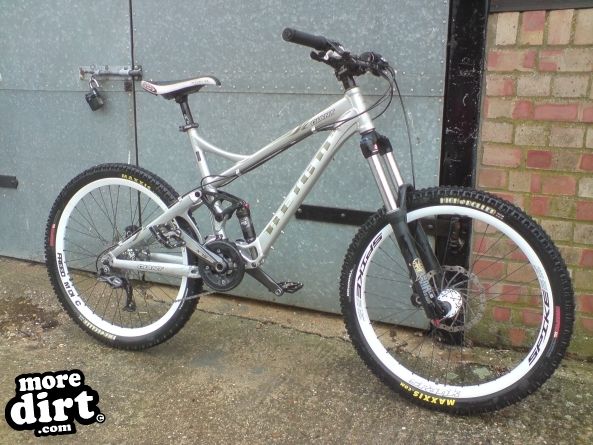 Giant Reign with new Fox Float R shock