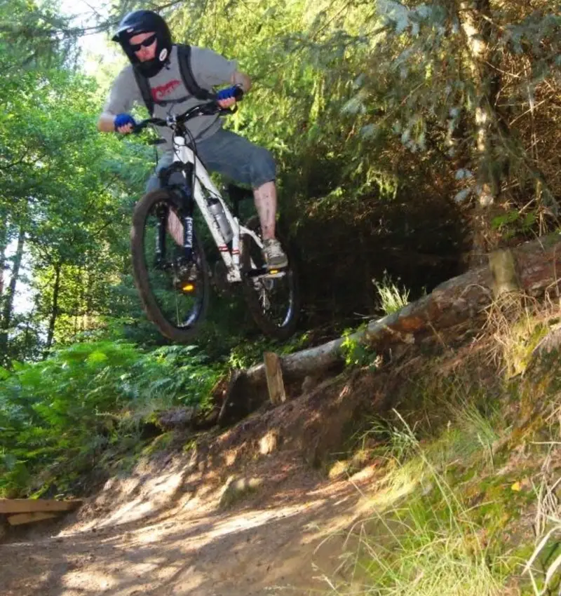 Paul riding a hardtail on the DH track at Silton