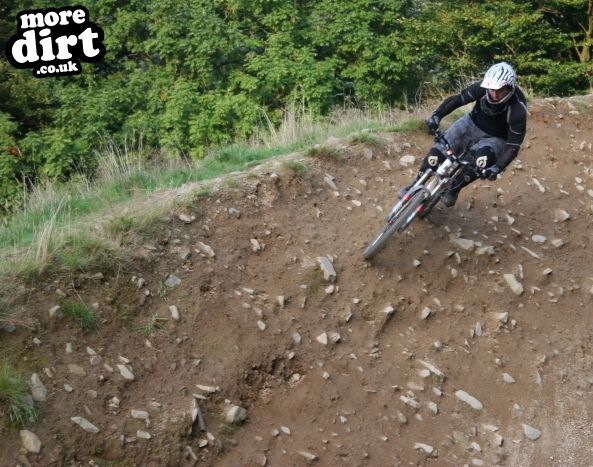 Y Mynydd Downhill - Cwmcarn
