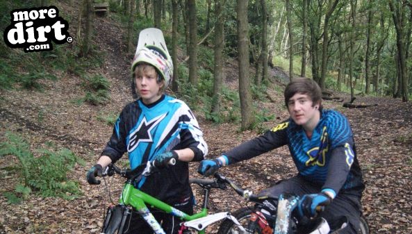 Elland Park Wood Trails