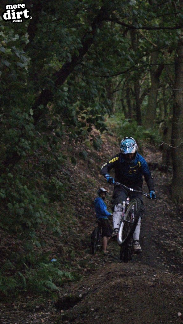 Elland Park Wood Trails