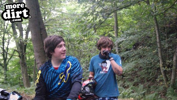 Elland Park Wood Trails