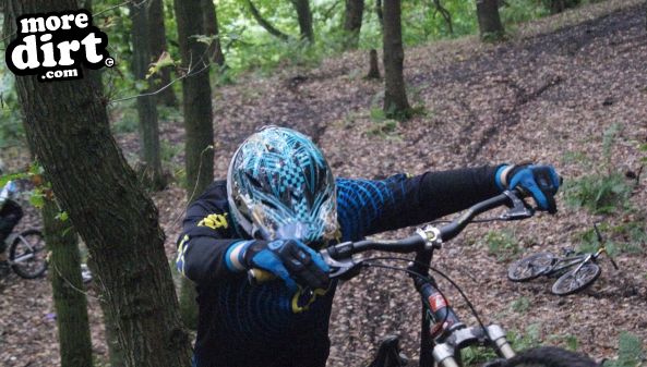 Elland Park Wood Trails