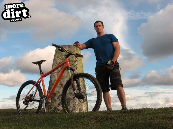 Y Mynydd Downhill - Cwmcarn